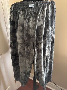 Oh My Gauze! Tie-Dye Cotton Pants - Black, Gray